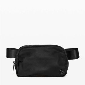 Authentic Lululemon Everywhere Belt Bag